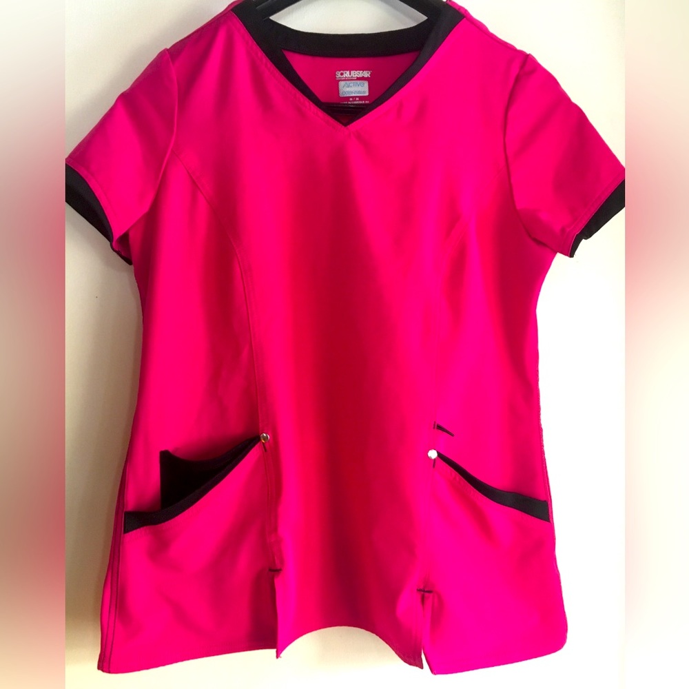 Scrub shirt